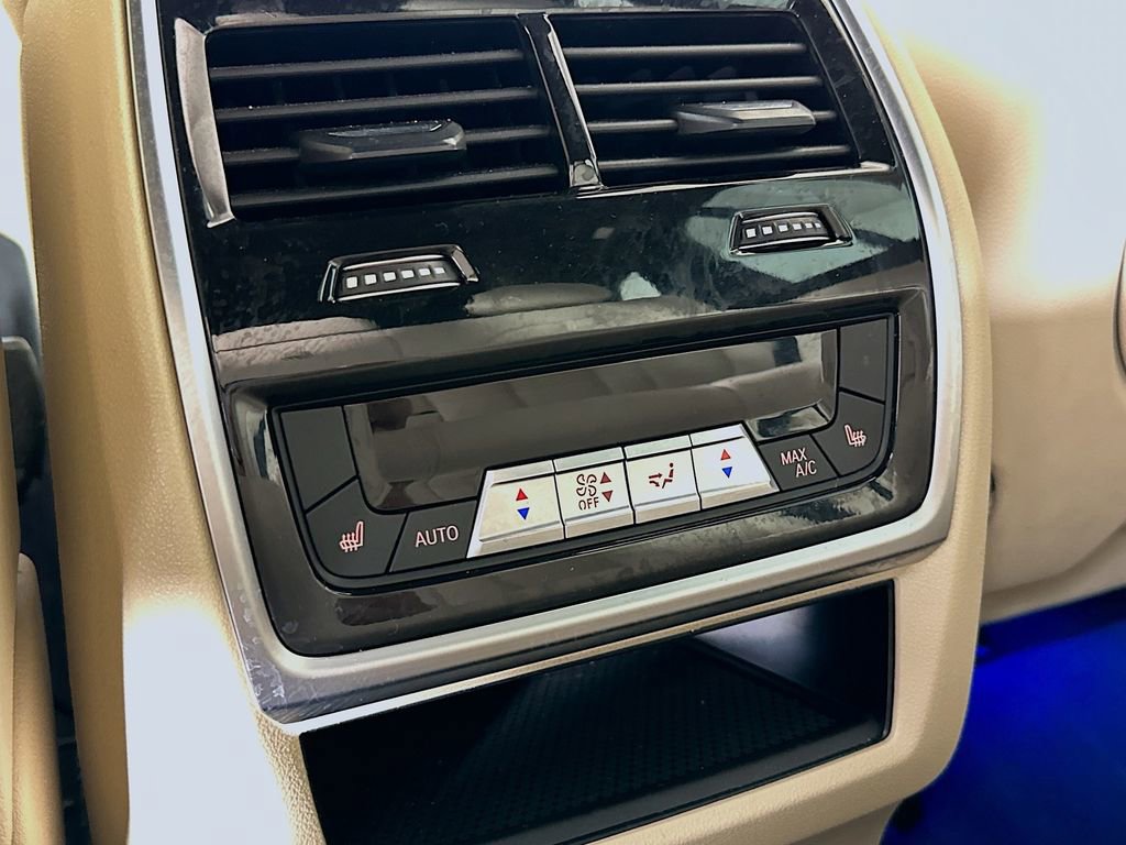 Used 2022 BMW X5 xDrive40i AWD/4WD image 34