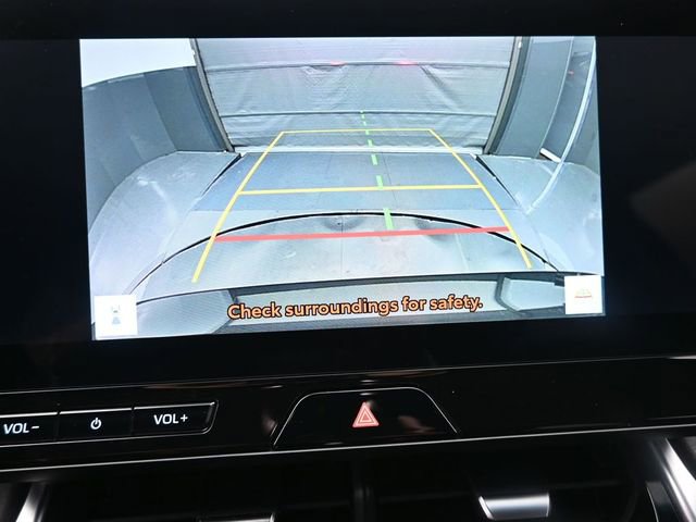 Used 2024 Toyota Venza Nightshade image 32