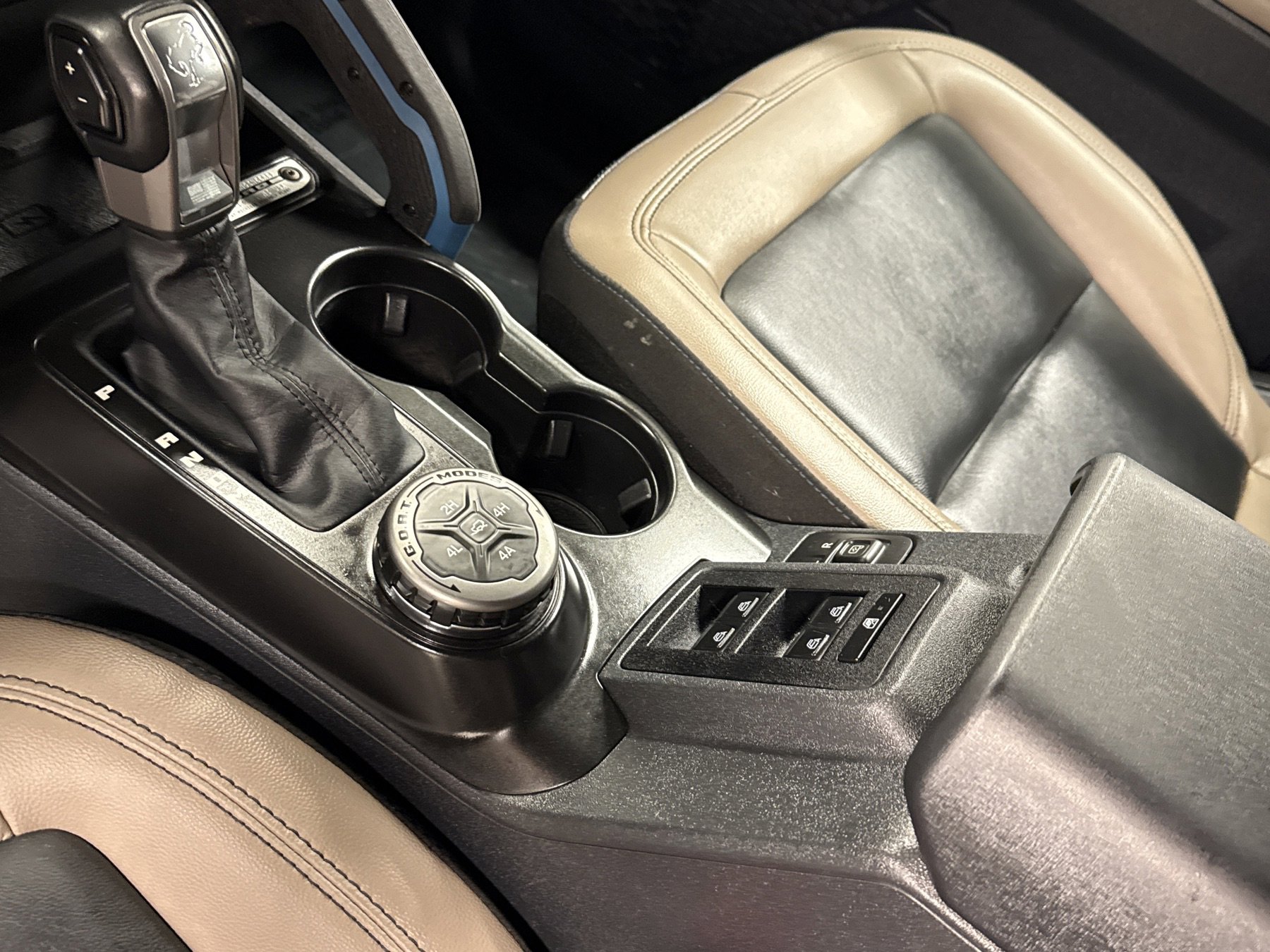 Used 2023 Ford Bronco Wildtrak image 13