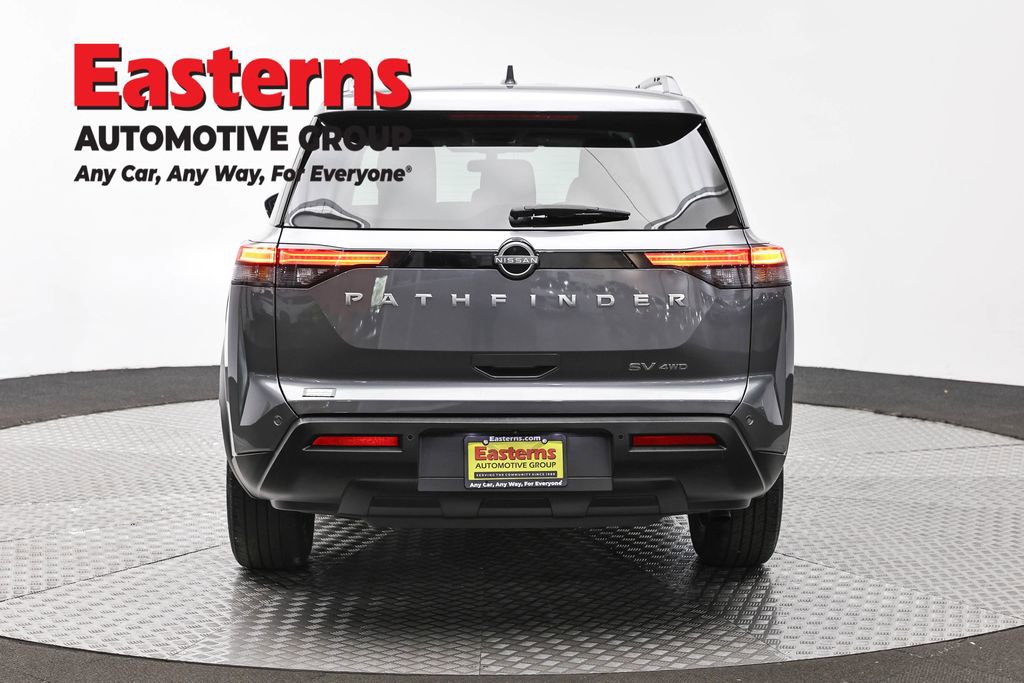 Used 2024 Nissan Pathfinder SV image 6