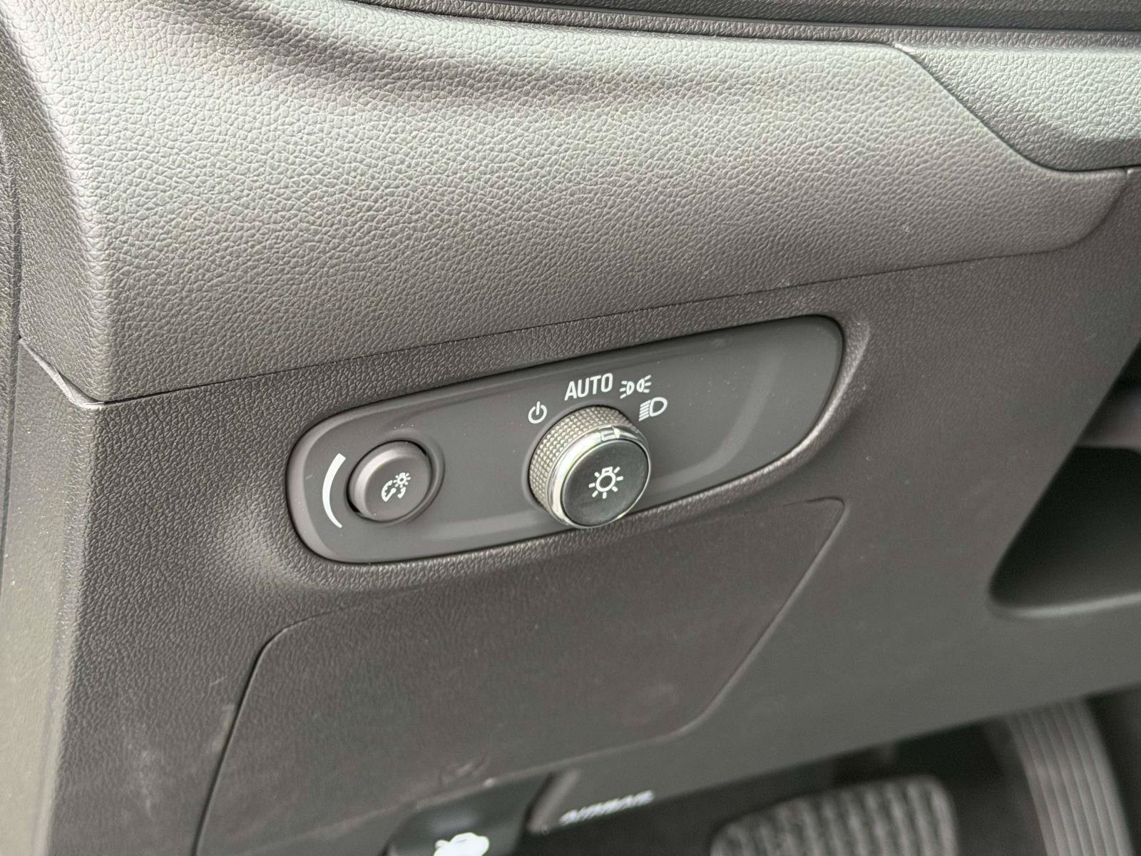 New 2026 Buick Encore GX Sport Touring w/ Studio Series AWD/4WD image 19