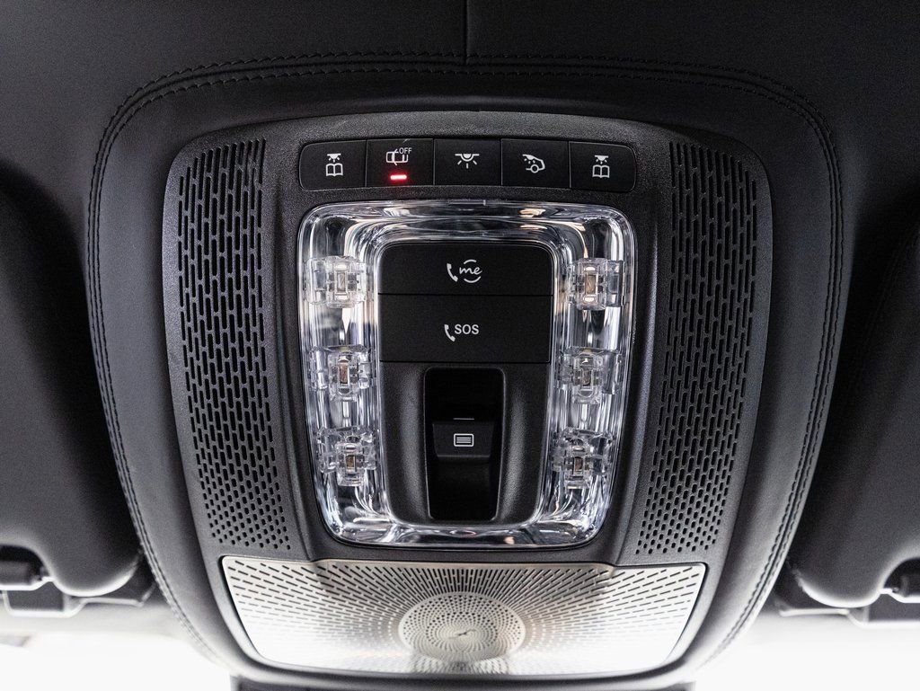 Used 2024 Mercedes-Benz Maybach GLS 600 4MATIC image 25