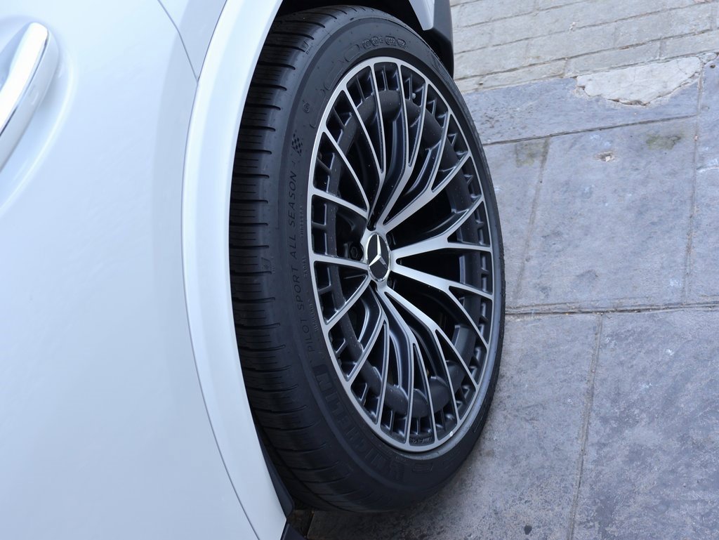 Certified 2026 Mercedes-Benz GLC 43 AMG 4MATIC Coupe image 43