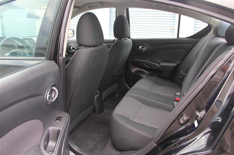 Used 2015 Nissan Versa SV FWD image 20