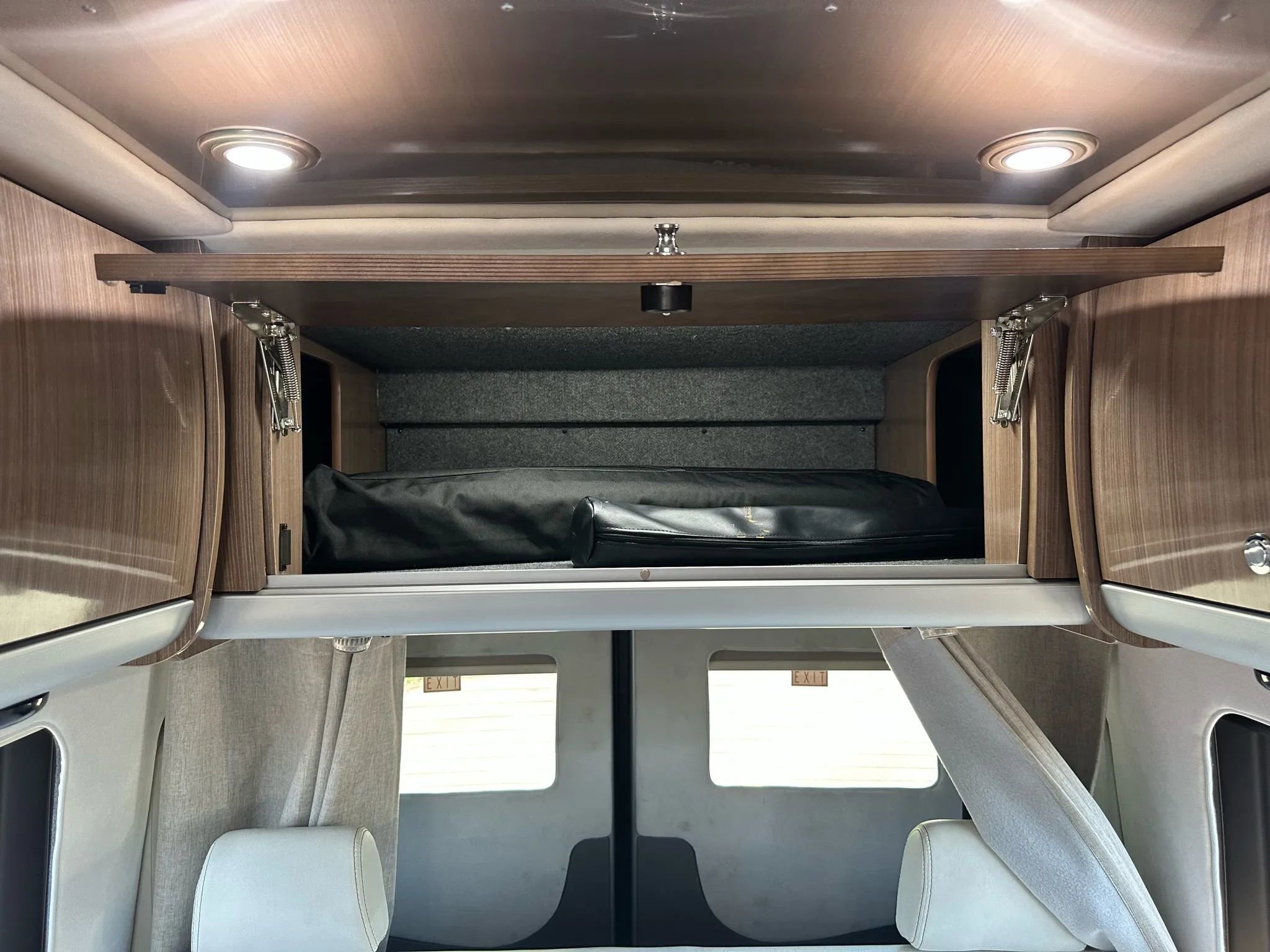 Used 2016 Mercedes-Benz Sprinter 3500 image 56