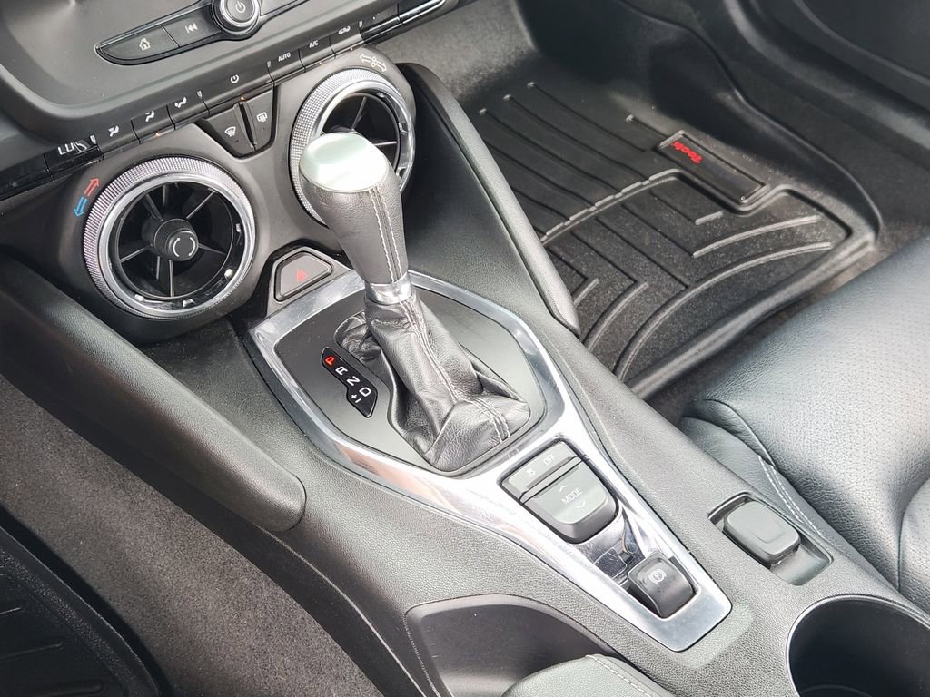Used 2020 Chevrolet Camaro LS RWD image 15