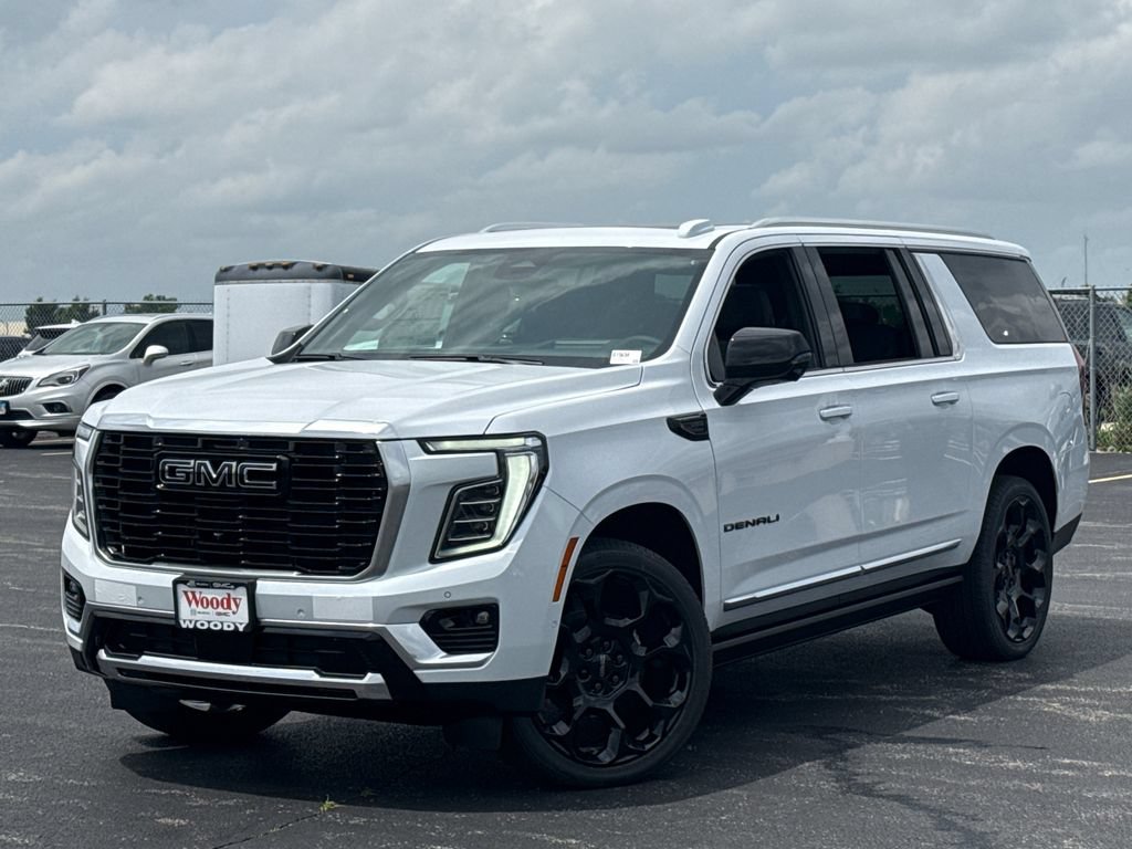 New 2026 GMC Yukon XL Denali w/ Denali Reserve Package AWD/4WD image 2