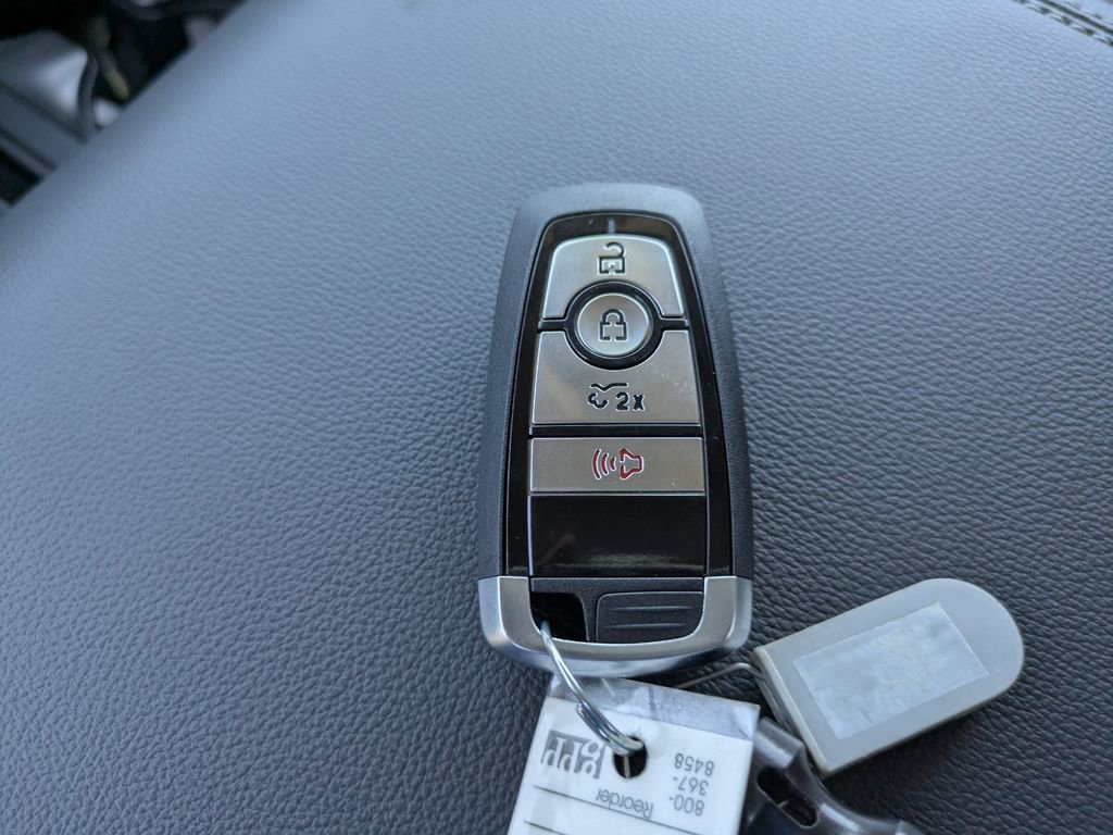 New 2025 Ford F150 Lightning Flash image 30