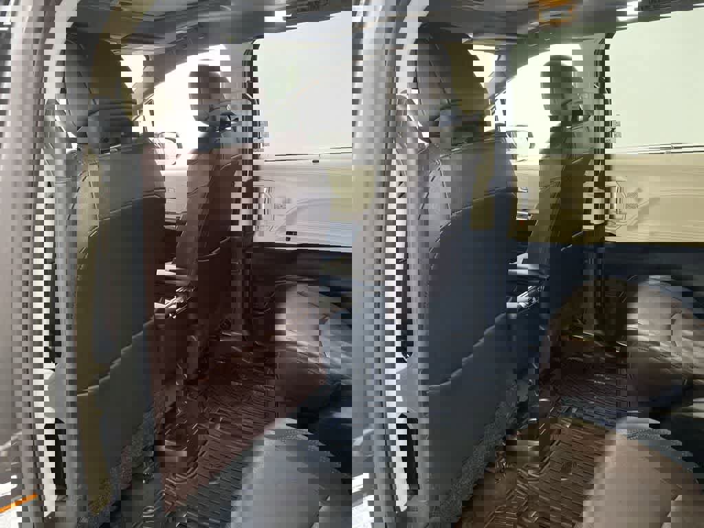 Used 2024 Toyota Sienna Platinum image 15