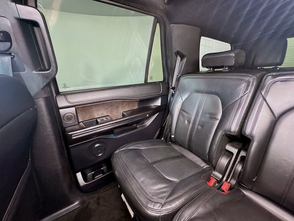 Used 2018 Ford Expedition Limited w/ Equipment Group 301A image 12