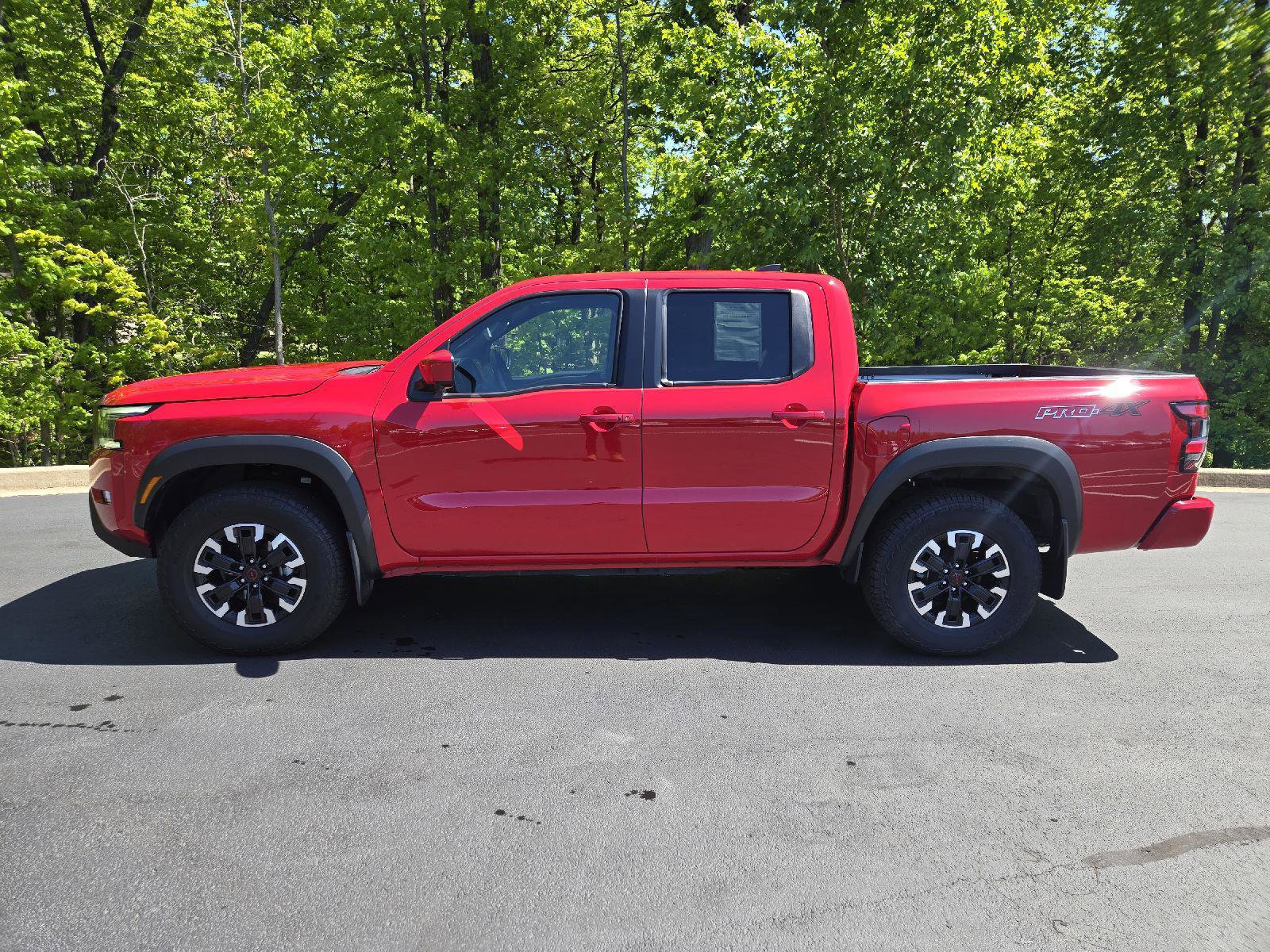 Used 2024 Nissan Frontier PRO-4X w/ Pro Convenience Package AWD/4WD image 5