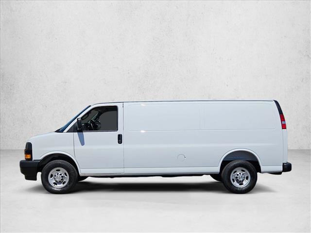 New 2026 Chevrolet Express 3500 Extended w/ Driver Convenience Package RWD video 4