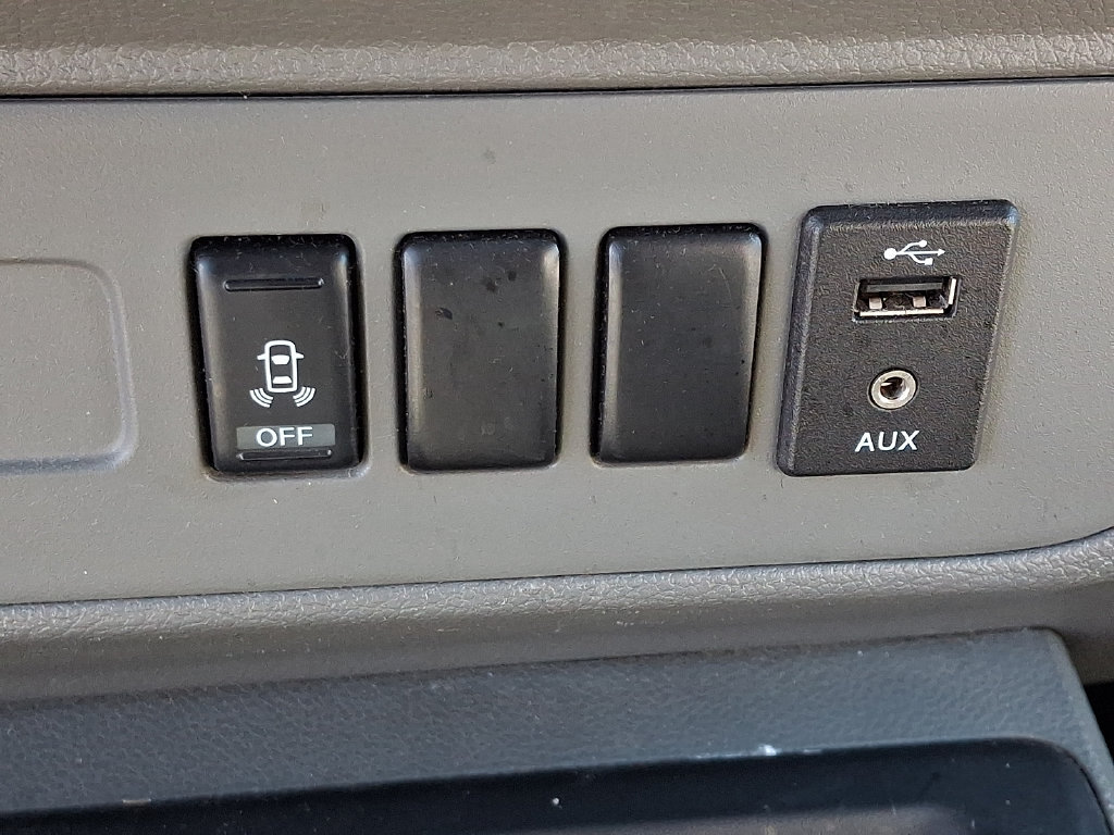 Used 2018 Nissan NV 2500 SV RWD image 24