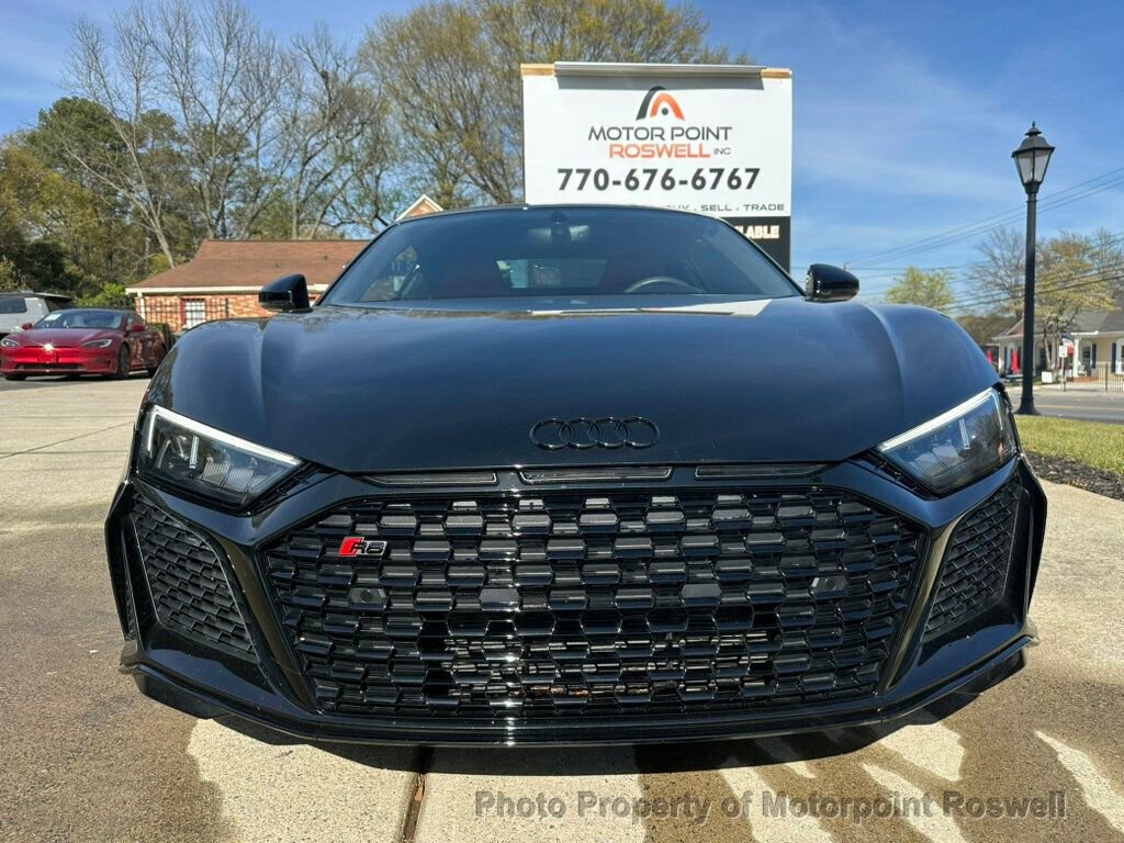 Used 2022 Audi R8 V10 w/ Premium Package image 2