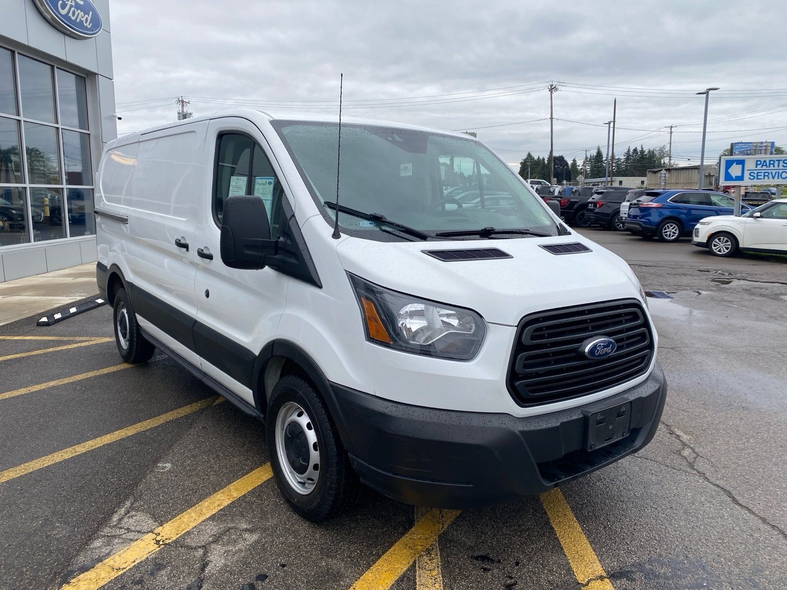 Used 2019 Ford Transit 150 130 Low Roof RWD image 8