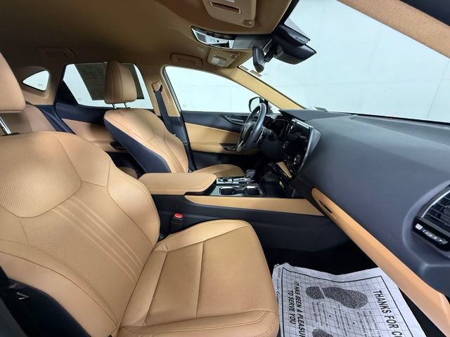 Used 2025 Lexus NX 250 FWD w/ Towing Package (2000 Lbs) image 37