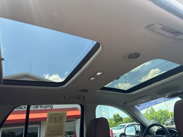 Used 2018 Chevrolet Traverse High Country AWD/4WD image 15