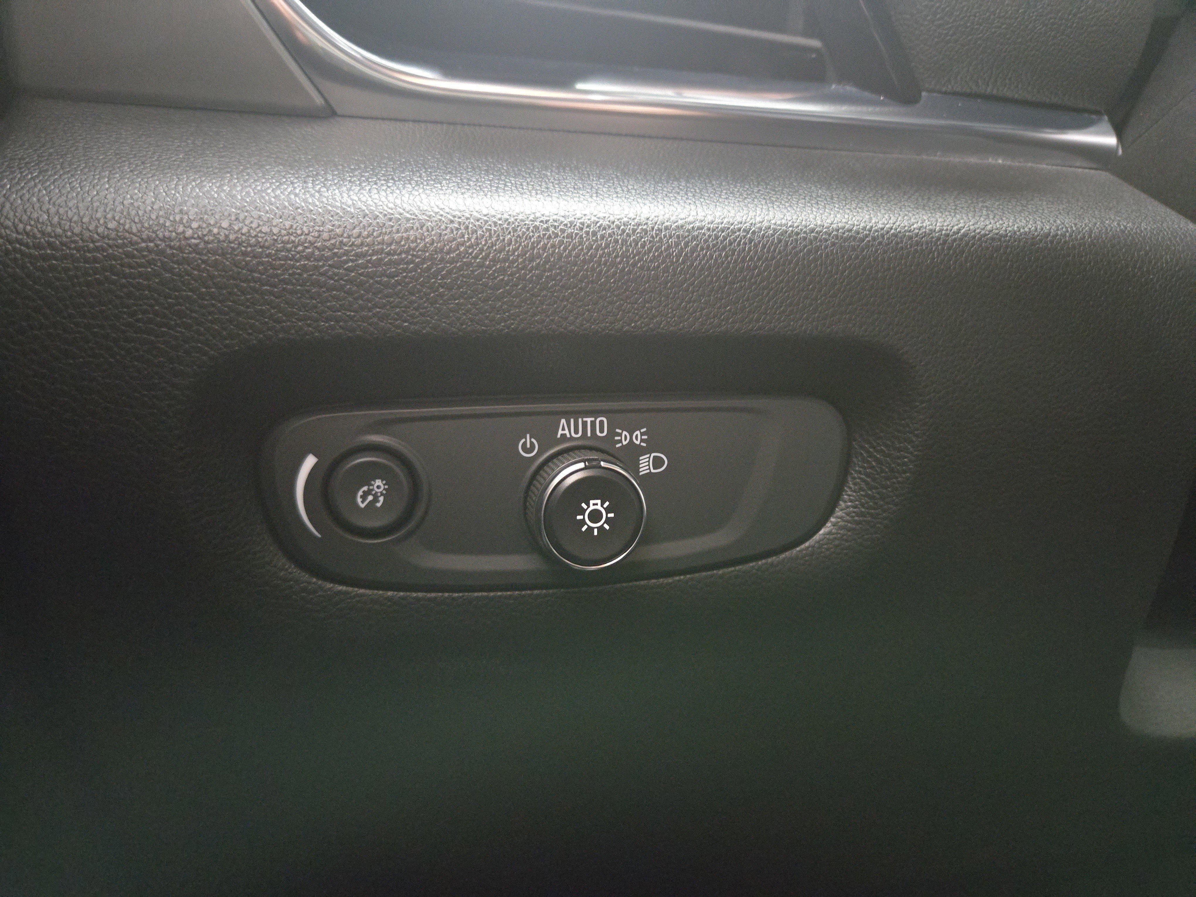 Certified 2023 Chevrolet Traverse LT image 25