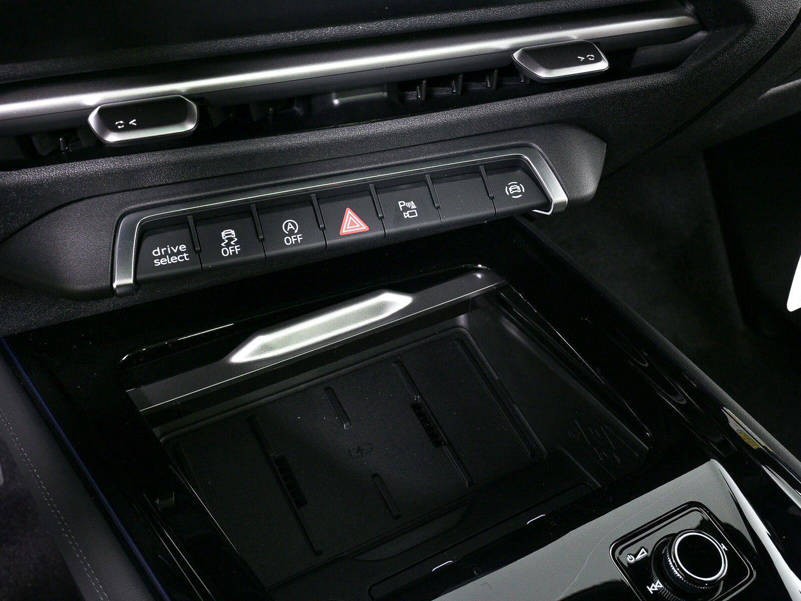 New 2026 Audi Q3 quattro 2.0T AWD/4WD image 28