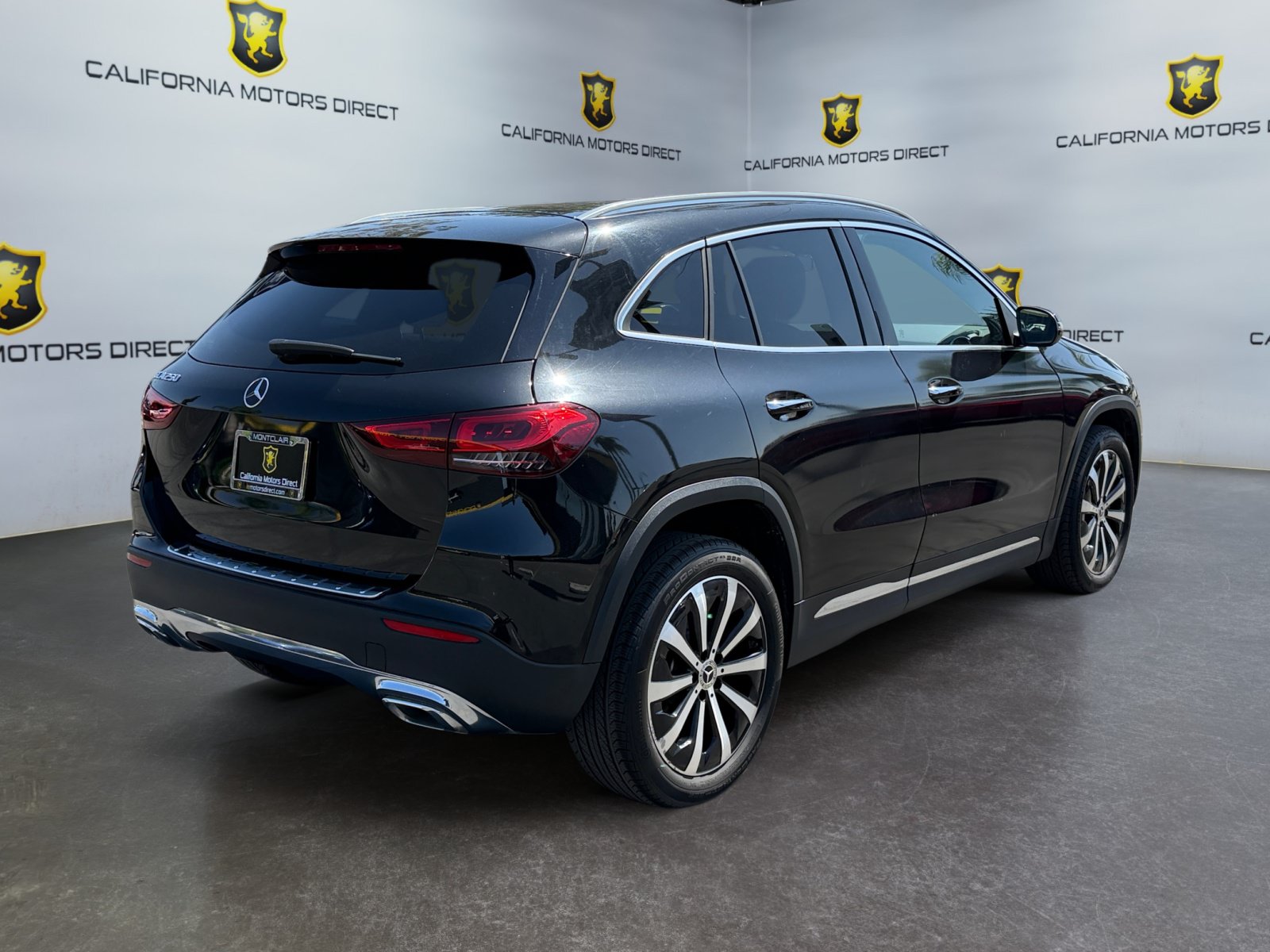 Used 2022 Mercedes-Benz GLA 250 w/ Premium Package Lite image 5