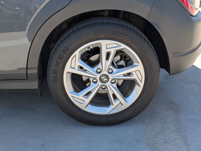 Used 2023 Hyundai Kona SEL w/ Convenience Package FWD image 17