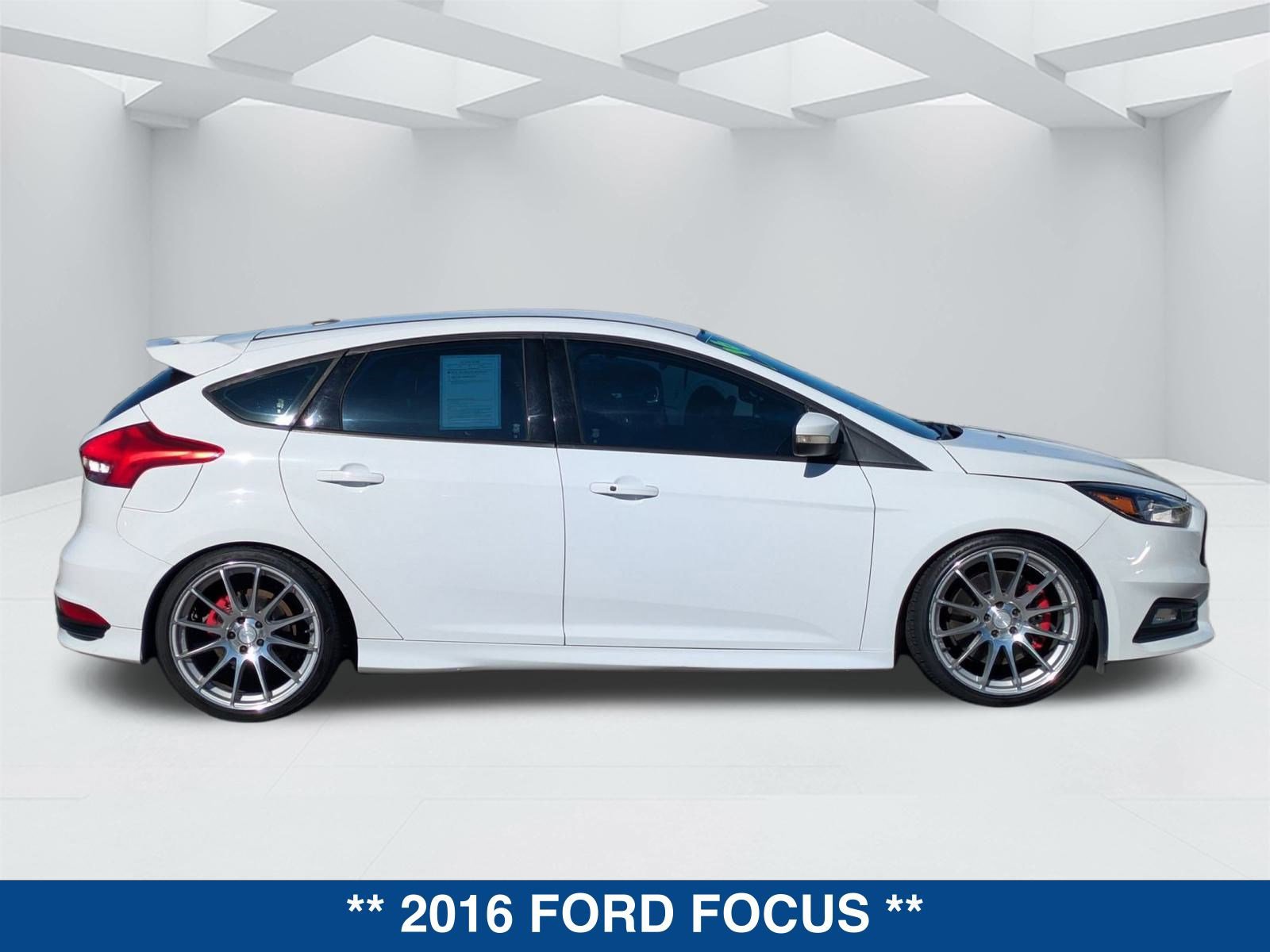Used 2016 Ford Focus ST video 3