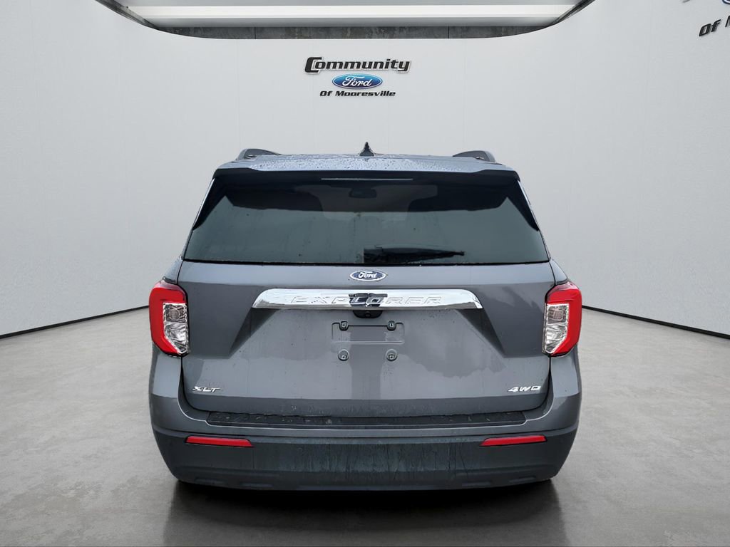 Used 2022 Ford Explorer XLT image 7