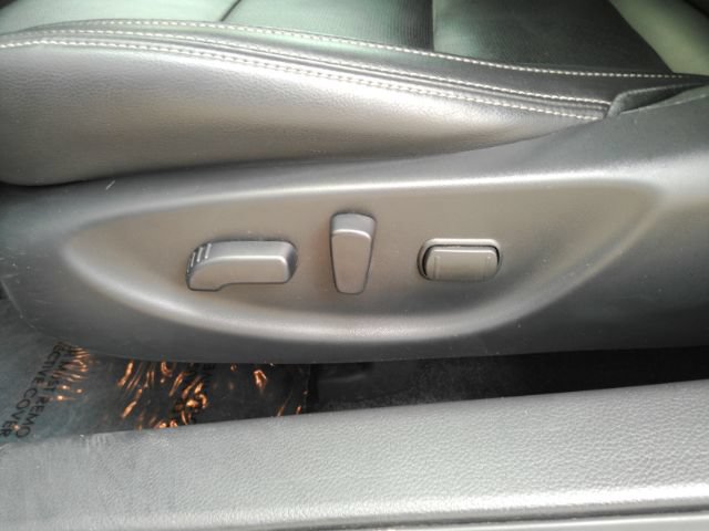 Used 2021 Nissan Maxima 3.5 SV w/ Floor Mat Group FWD image 13