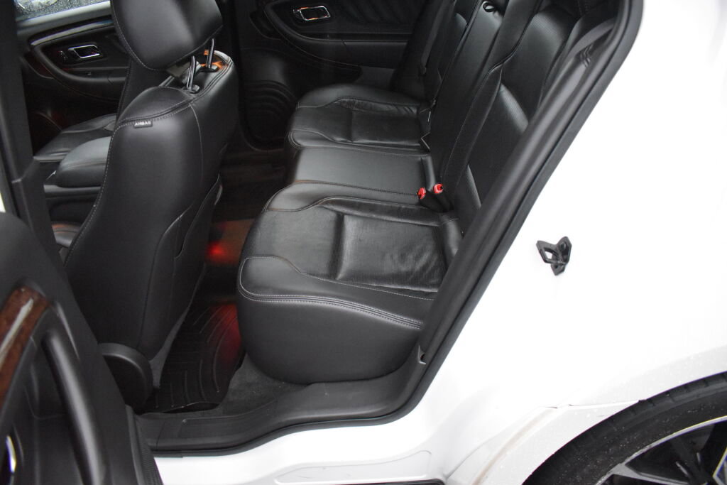 Used 2017 Ford Taurus Limited image 26