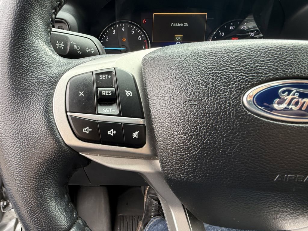 Used 2022 Ford Explorer XLT AWD/4WD image 21