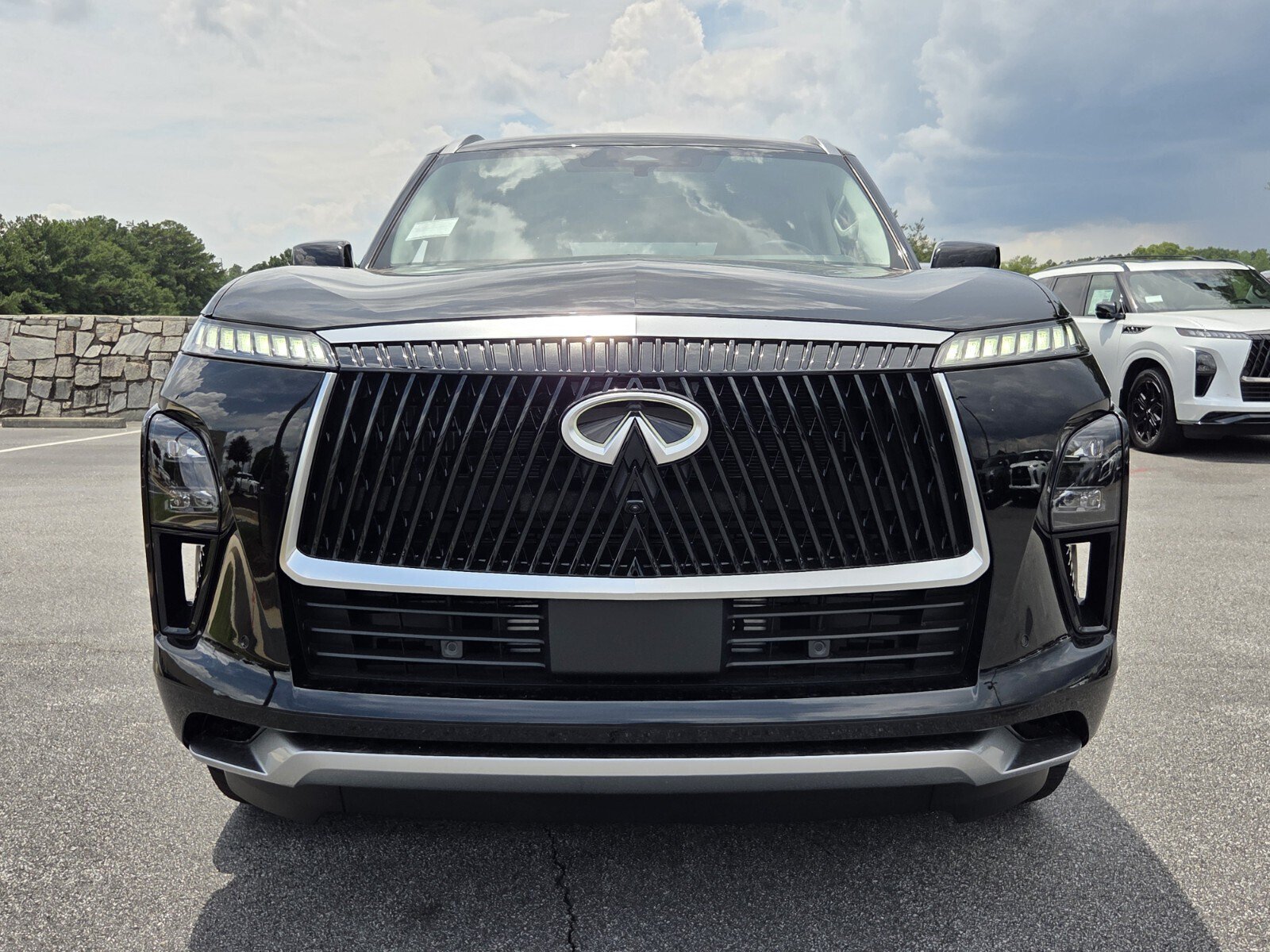 New 2027 INFINITI QX80 Luxe w/ Cargo Package AWD/4WD image 2