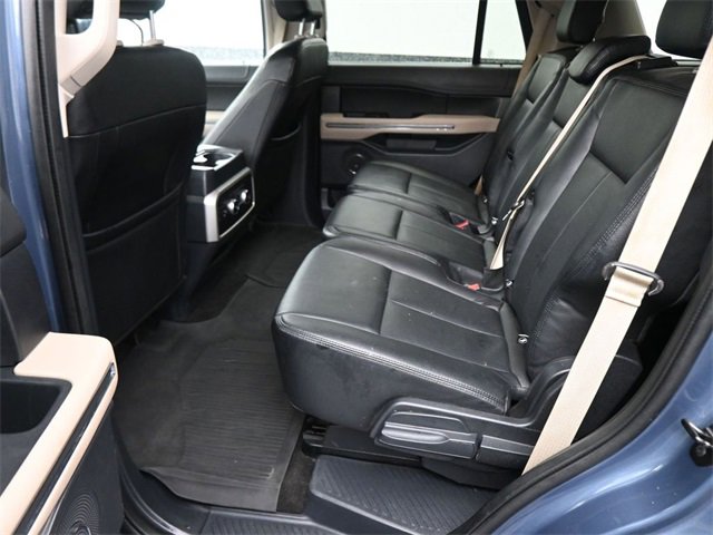Used 2022 Ford Expedition XLT image 16