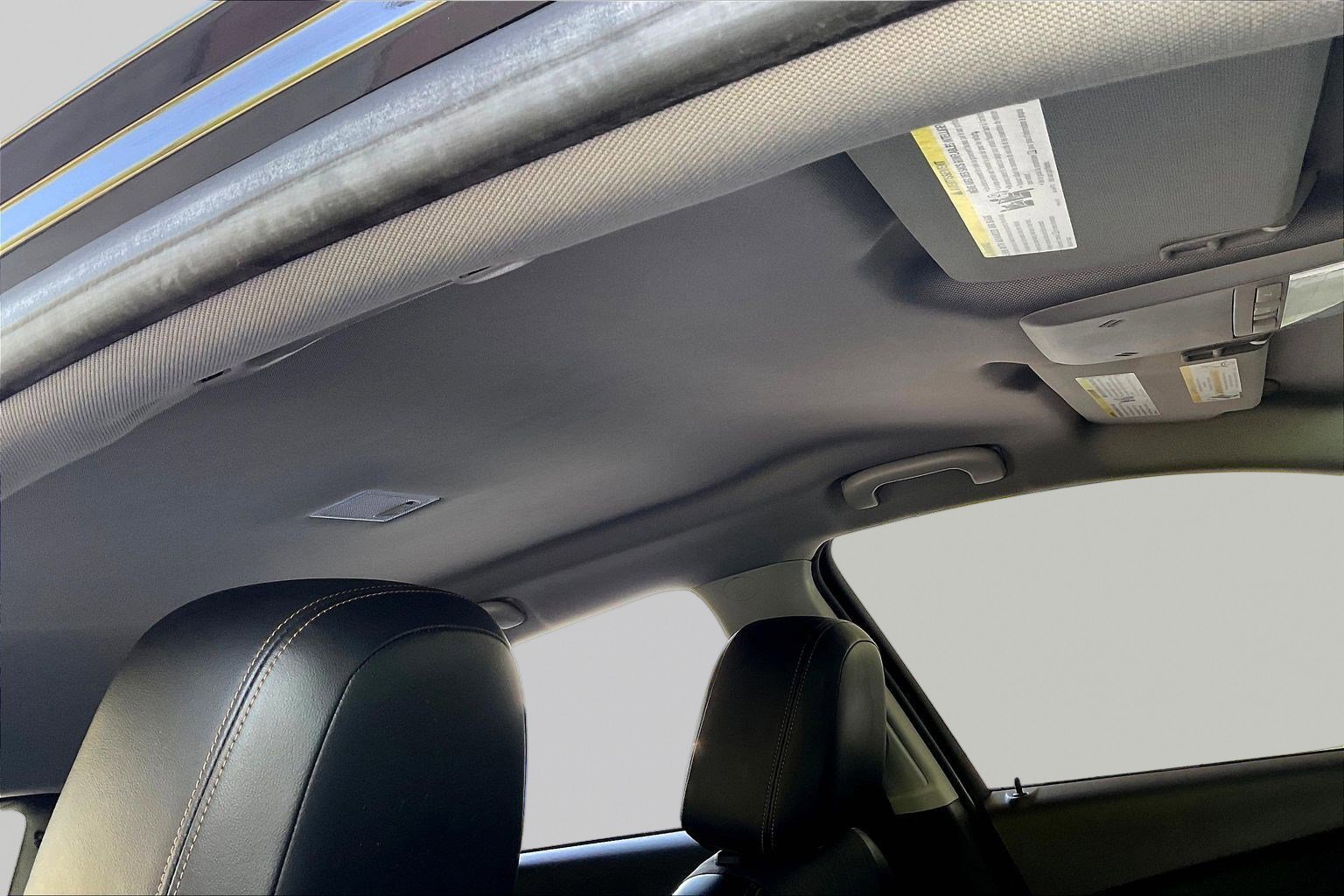 Used 2019 Chevrolet Trax LT w/ LT Convenience Package FWD image 26
