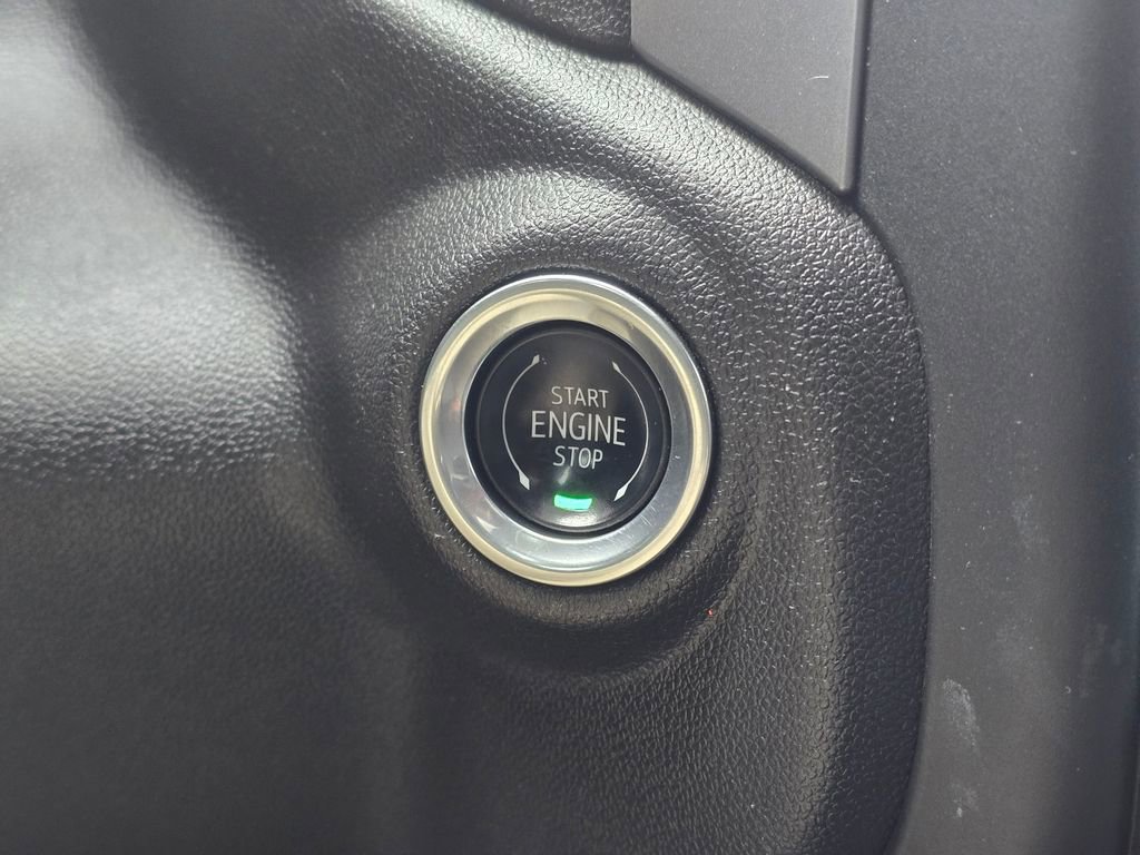 Used 2024 Chevrolet Silverado 1500 W/T w/ WT Value Package AWD/4WD image 32