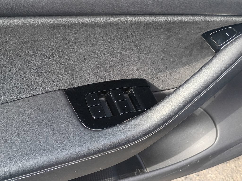 Used 2019 Tesla Model 3 Long Range AWD/4WD image 23