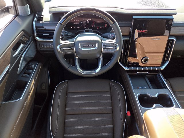 New 2027 GMC Acadia Denali Ultimate w/ LPO, Floor Liner Package AWD/4WD image 28
