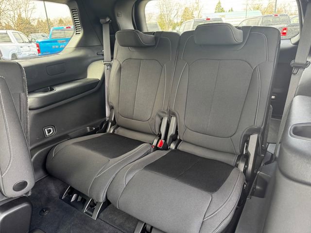 Used 2025 Jeep Grand Cherokee L Laredo w/ Trailer Tow Package image 21