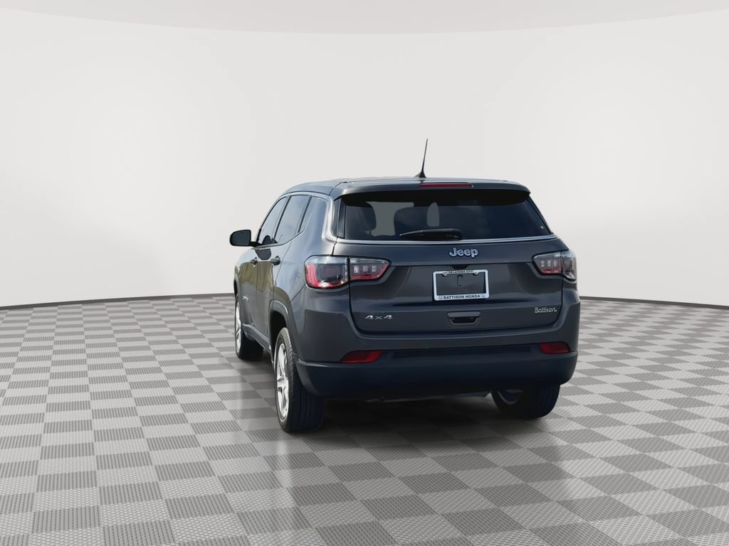 Used 2023 Jeep Compass Sport AWD/4WD image 7