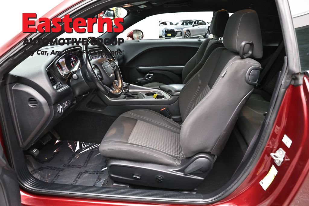 Used 2019 Dodge Challenger SXT AWD/4WD image 13