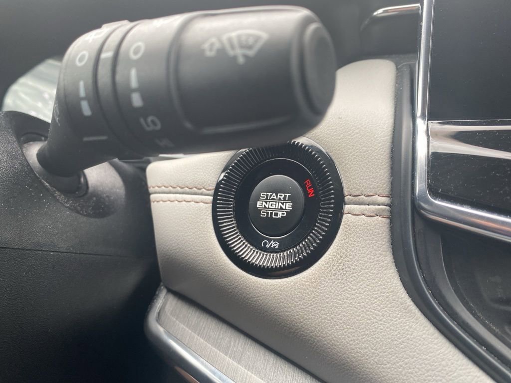 Certified 2022 Jeep Compass Limited image 24