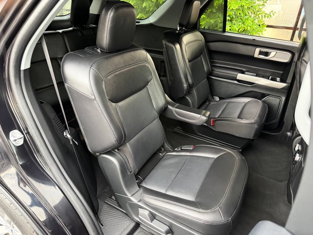 Used 2024 Ford Explorer Limited AWD/4WD image 40