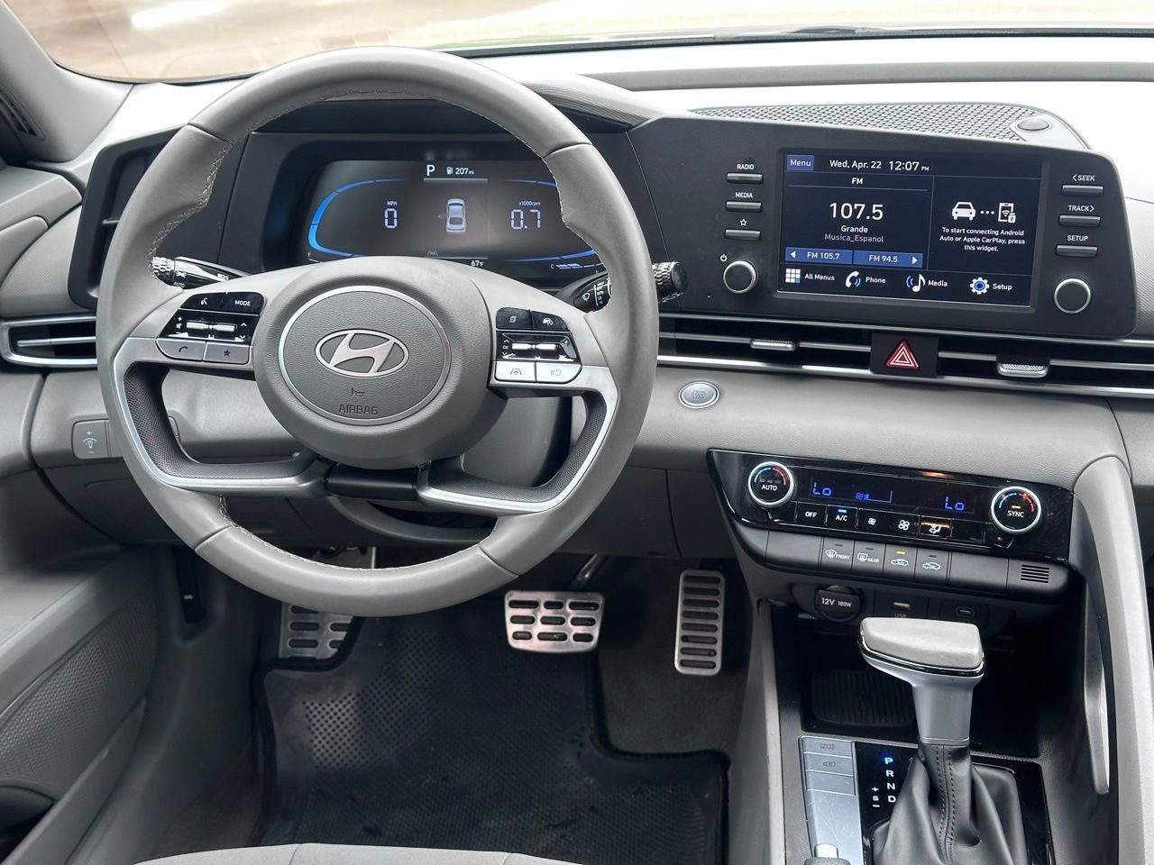 Used 2025 Hyundai Elantra Sport FWD image 16