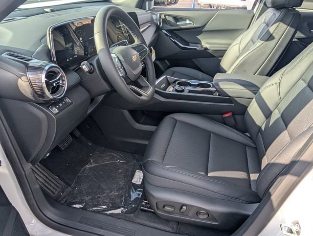 New 2026 Chevrolet Equinox LT w/ Convenience Package II AWD/4WD image 5