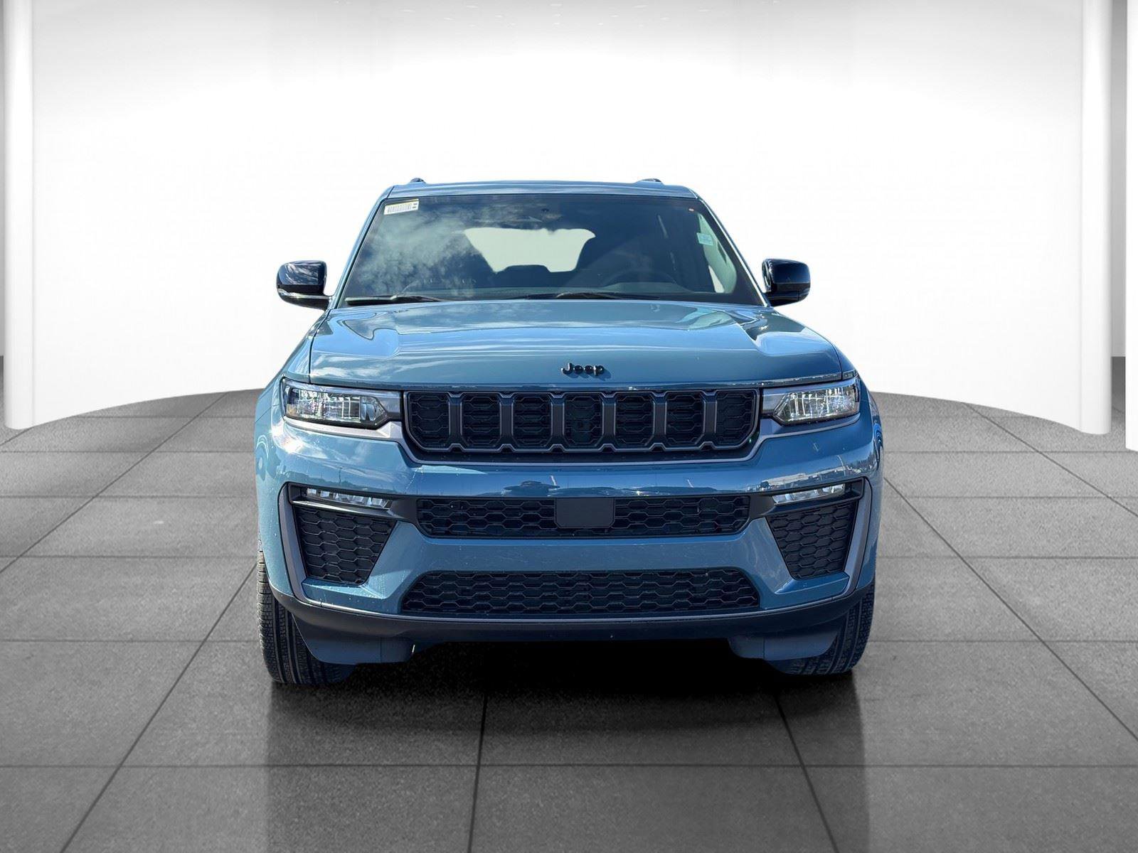 New 2026 Jeep Grand Cherokee Limited image 2