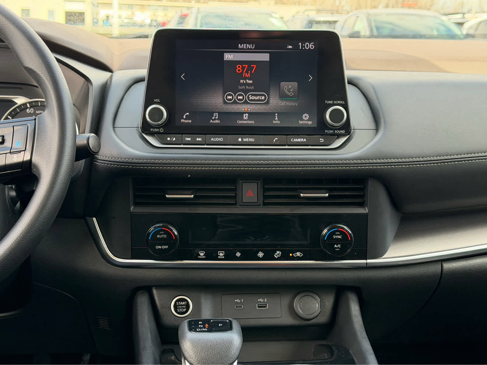 Used 2023 Nissan Rogue SV image 16