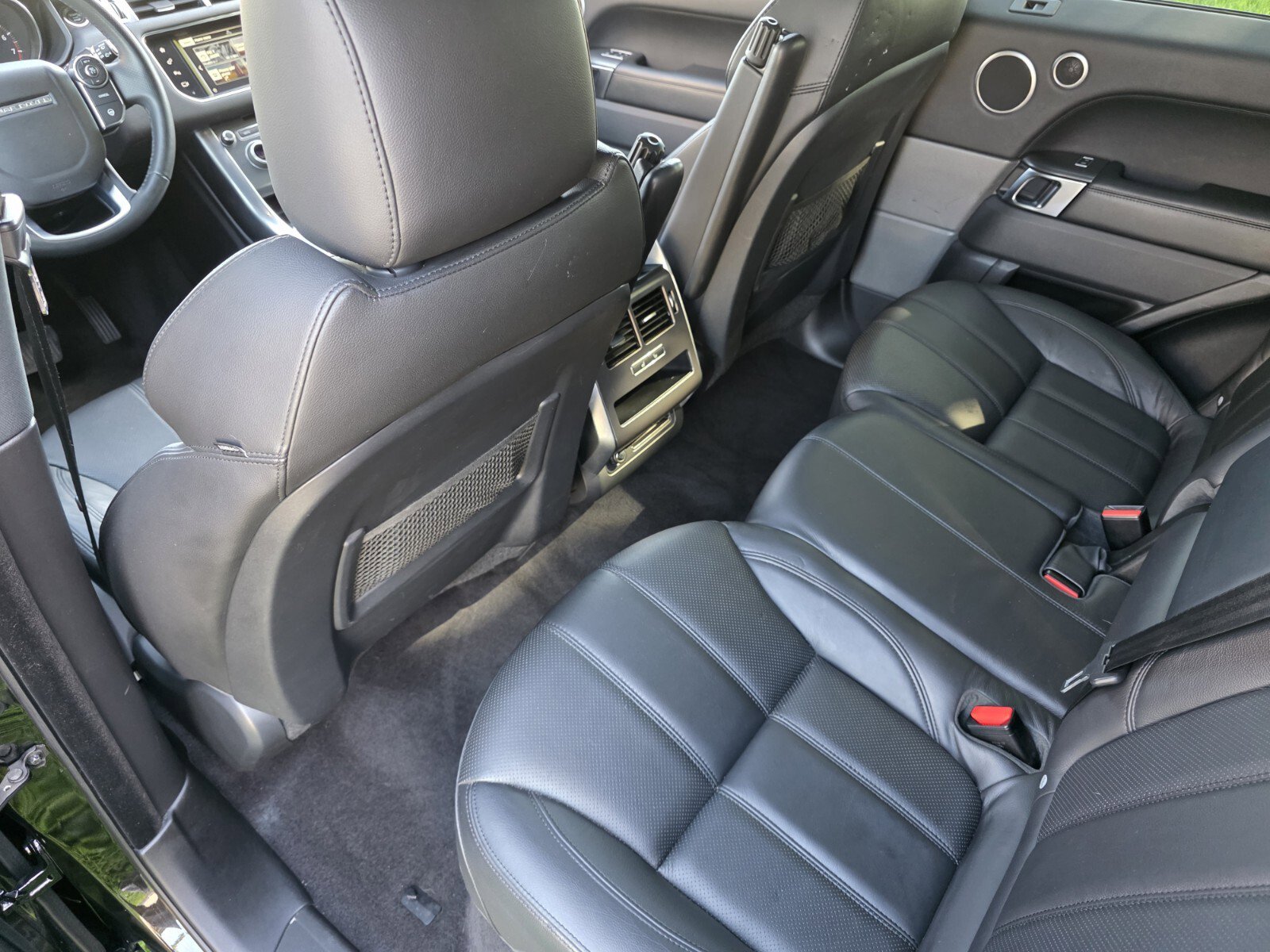 Used 2016 Land Rover Range Rover Sport SE AWD/4WD image 15