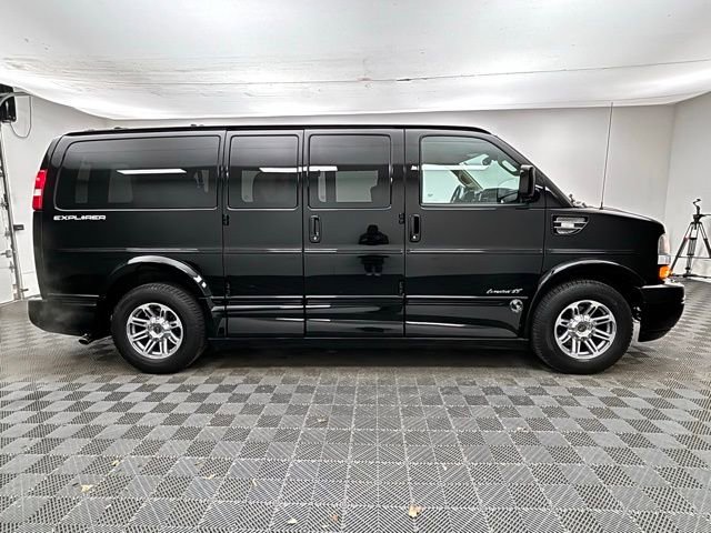 Used 2020 Chevrolet Express 2500 w/ Enhanced Convenience Package image 6