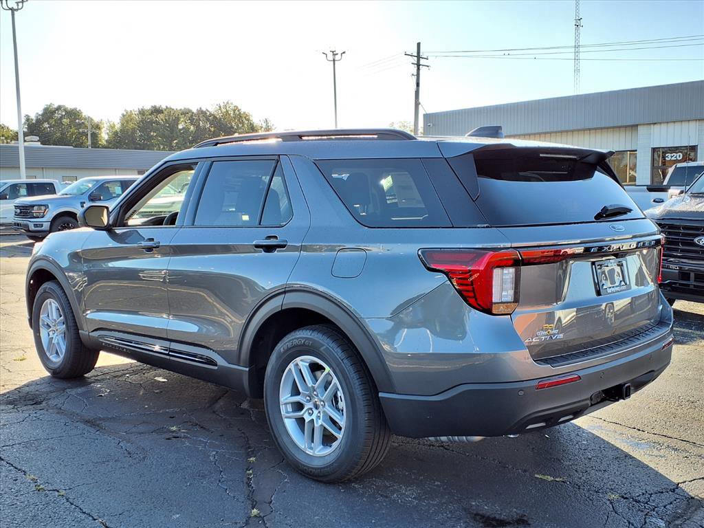 New 2026 Ford Explorer Active image 8