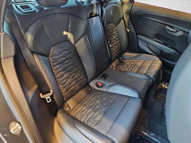 New 2026 Audi RS e-tron GT performance image 14