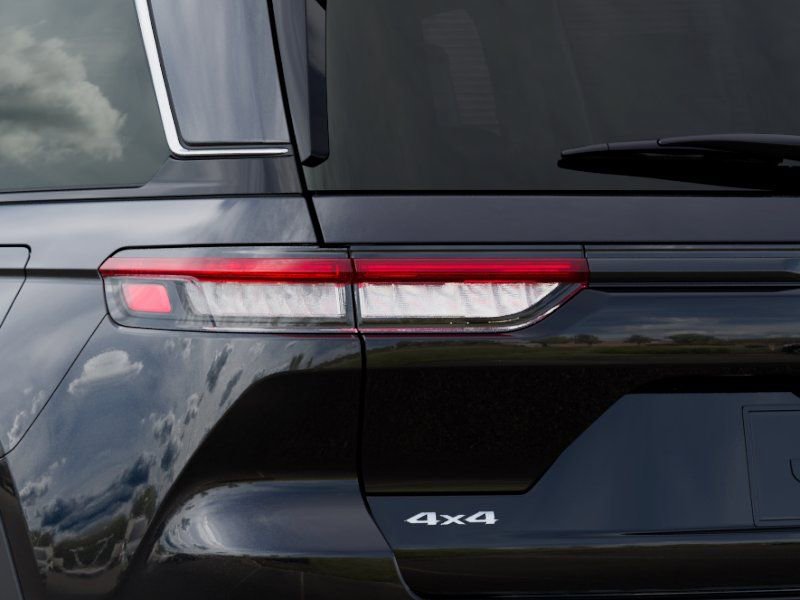 New 2026 Jeep Grand Cherokee Laredo AWD/4WD image 9